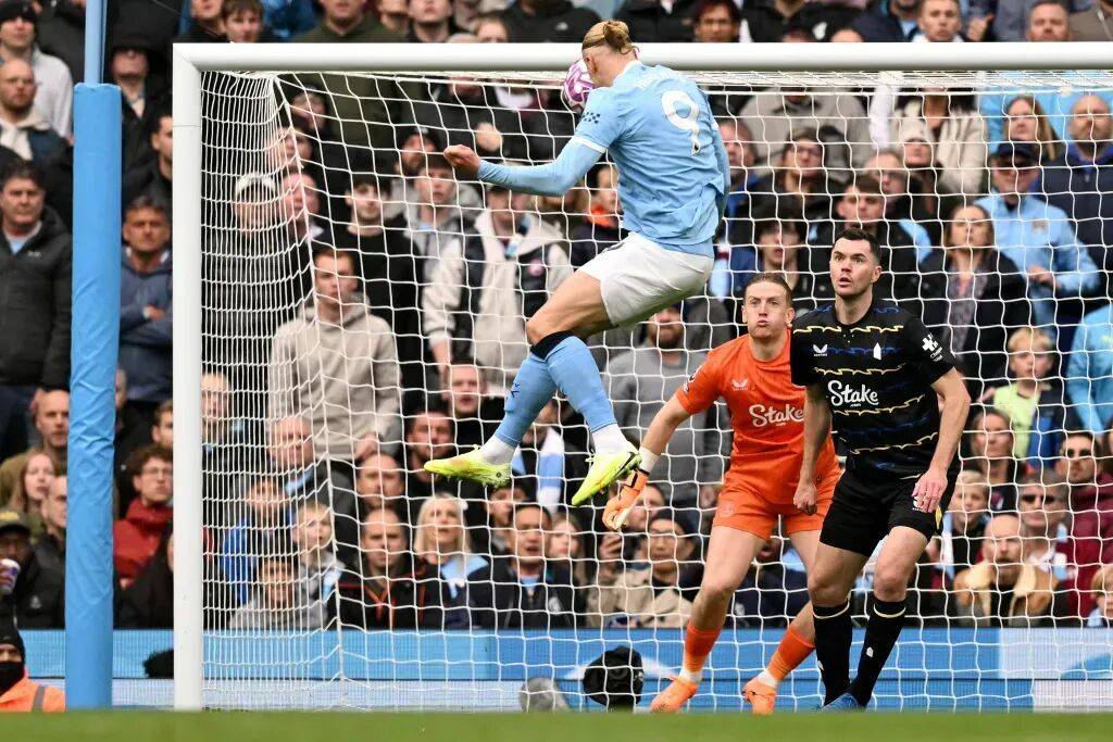 九游游戏大全亚冠今晨再迎强敌，曼城更衣室发声，主帅态度：态度坚定，训练强度明显提升的简单介绍