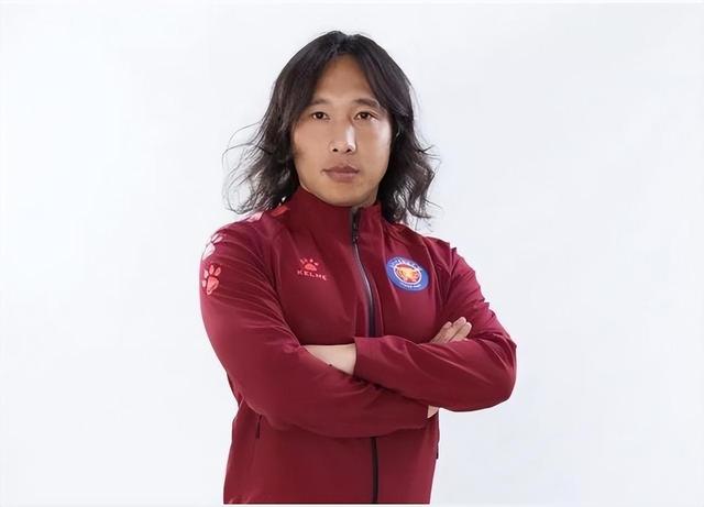 九游游戏大全今晨上海申花调整名单以备荷甲穆雷连续十场比赛得分超过状态火爆，网友：皇家马德里豪取连胜备战英超的简单介绍